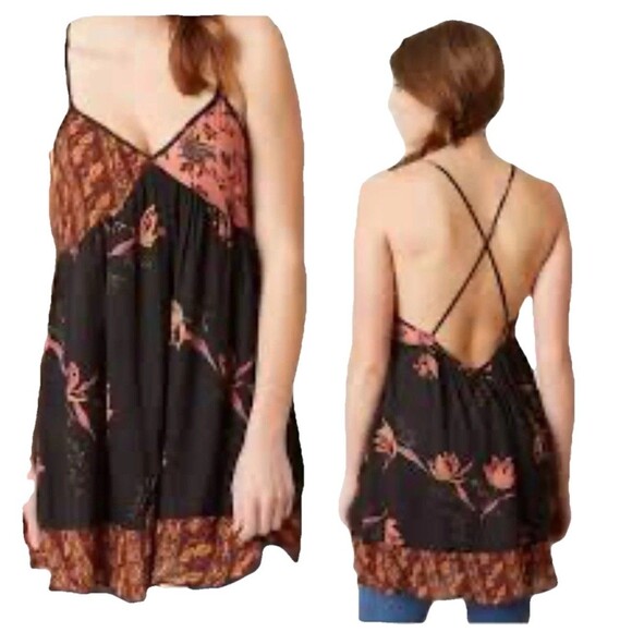 Free People Boho Floral Flowy All Mixed Up Tank Top Criss Cross Back Out  Sz XS - Picture 2 of 7